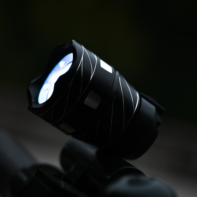 Kraftig LED-sykkellykt - 1000 lumen